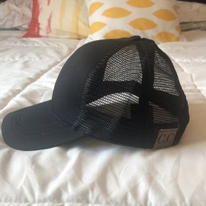 New black ponytail baseball cap